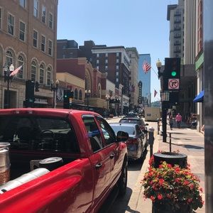 Meet your Posher, Edward